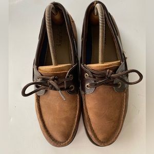 Size 9 mens Sperry’s EUC